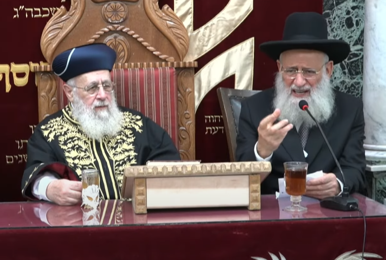 העצרת ב'יזדים'