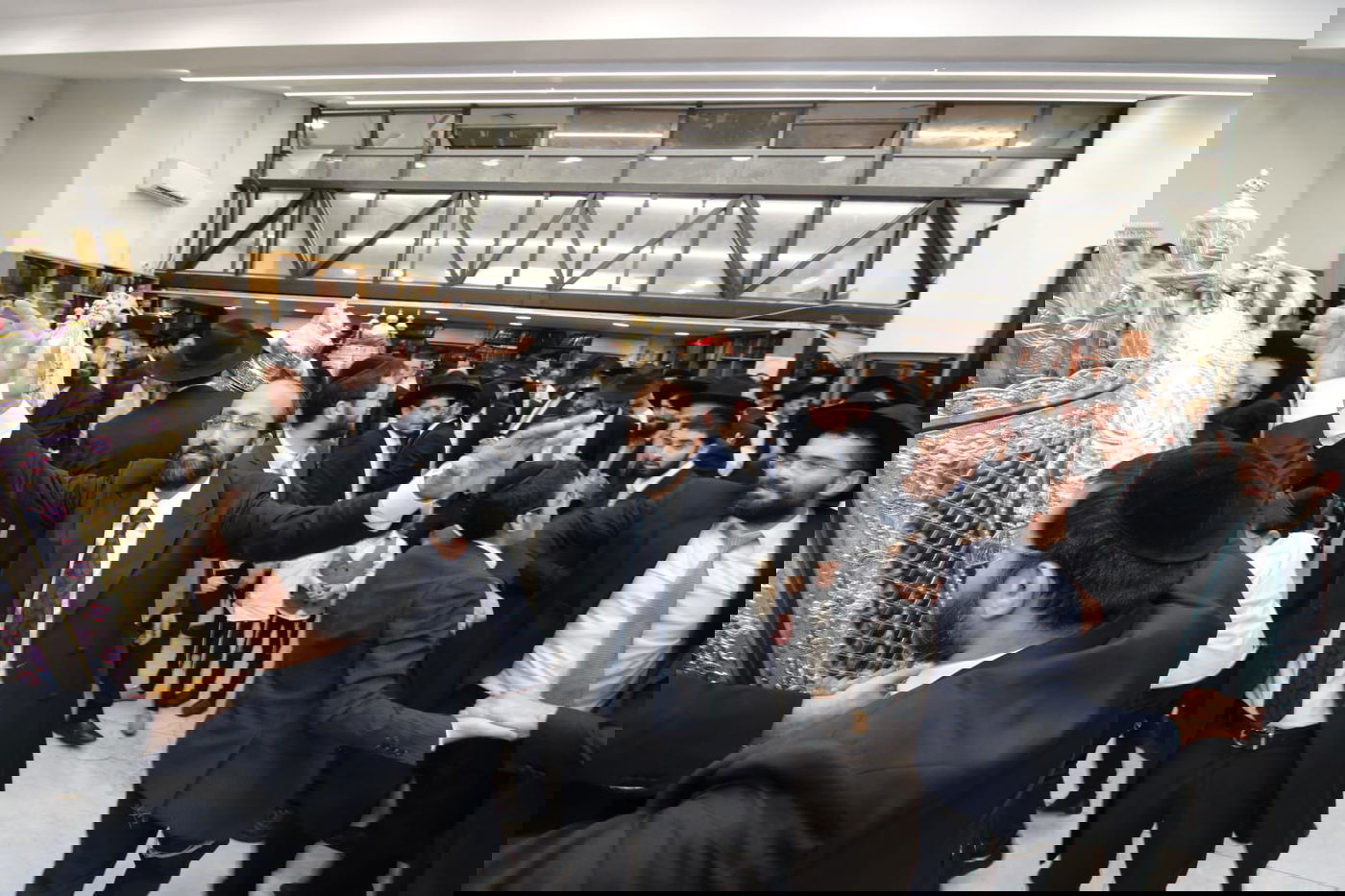 הקפות שניות בקהילה המרכזית בבני ברק