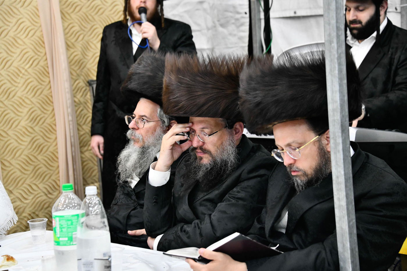 סוכות בחצה"ק קופטשניץ