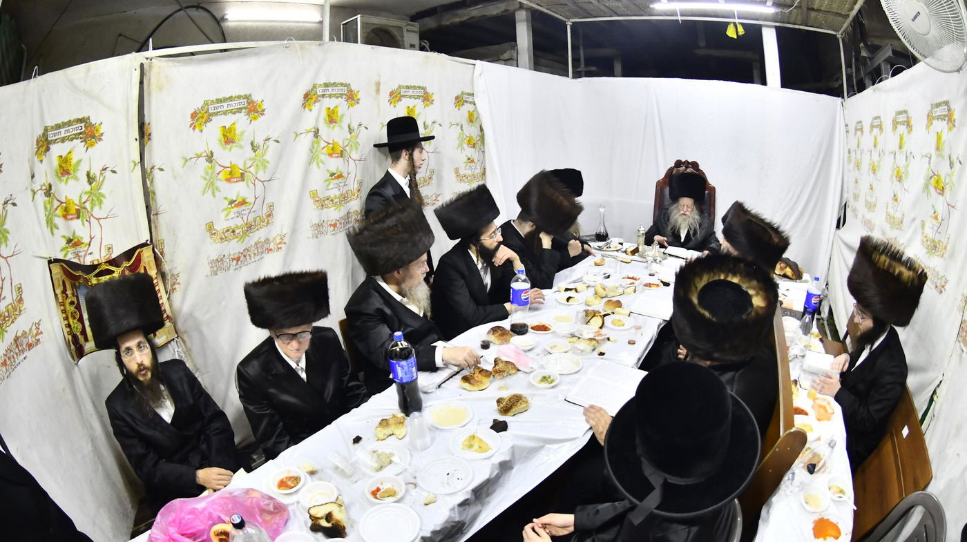 שמחת בית השואבה בחצה"ק קוזמיר