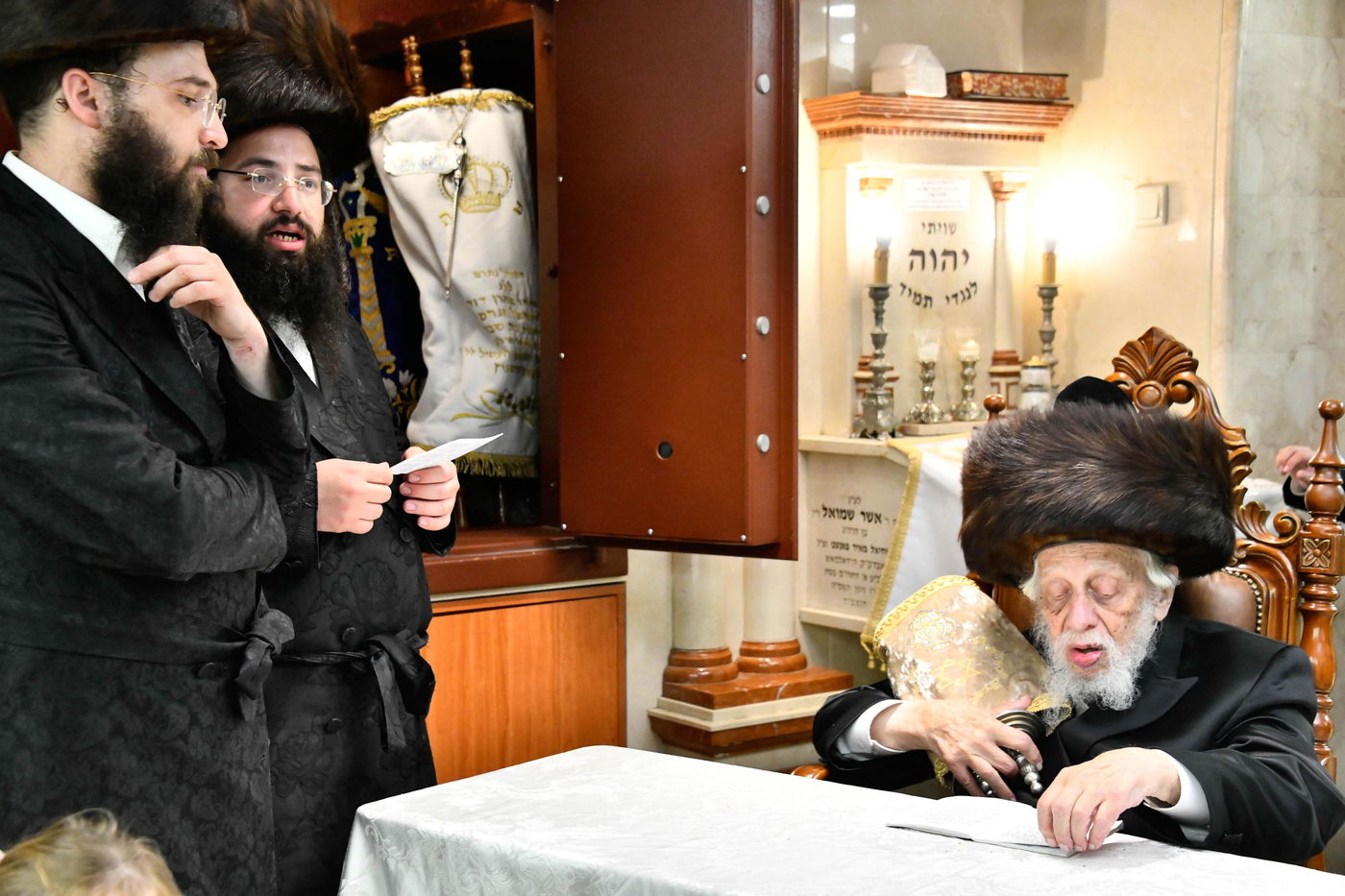 הקפות שניות בחצה"ק קופטשניץ