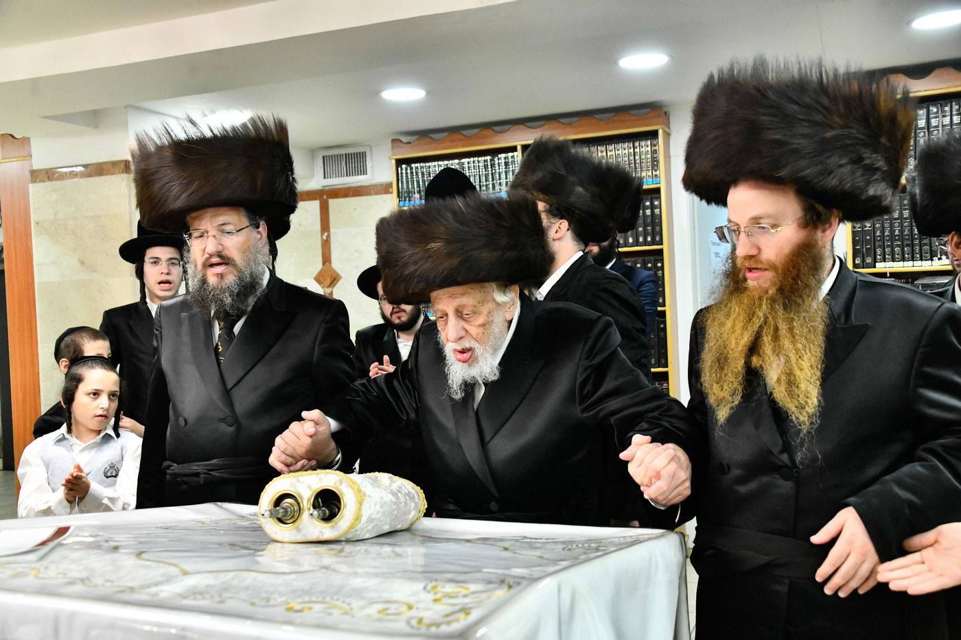 הקפות שניות בחצה"ק קופטשניץ