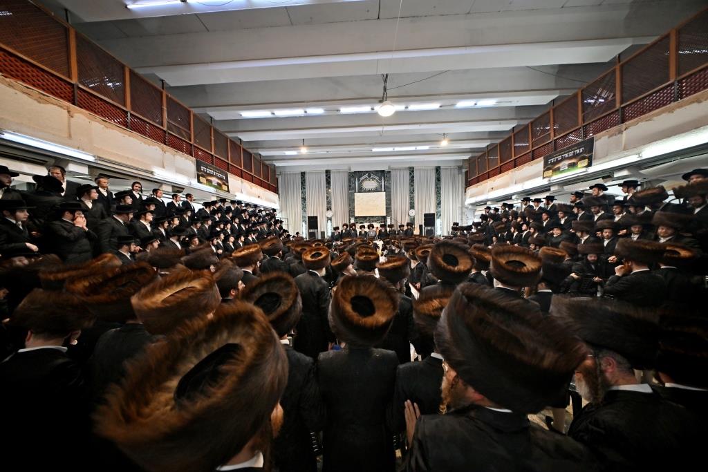 נעילת החג שמחת תורה אצל הגה"צ רבי חיים צבי מייזליש