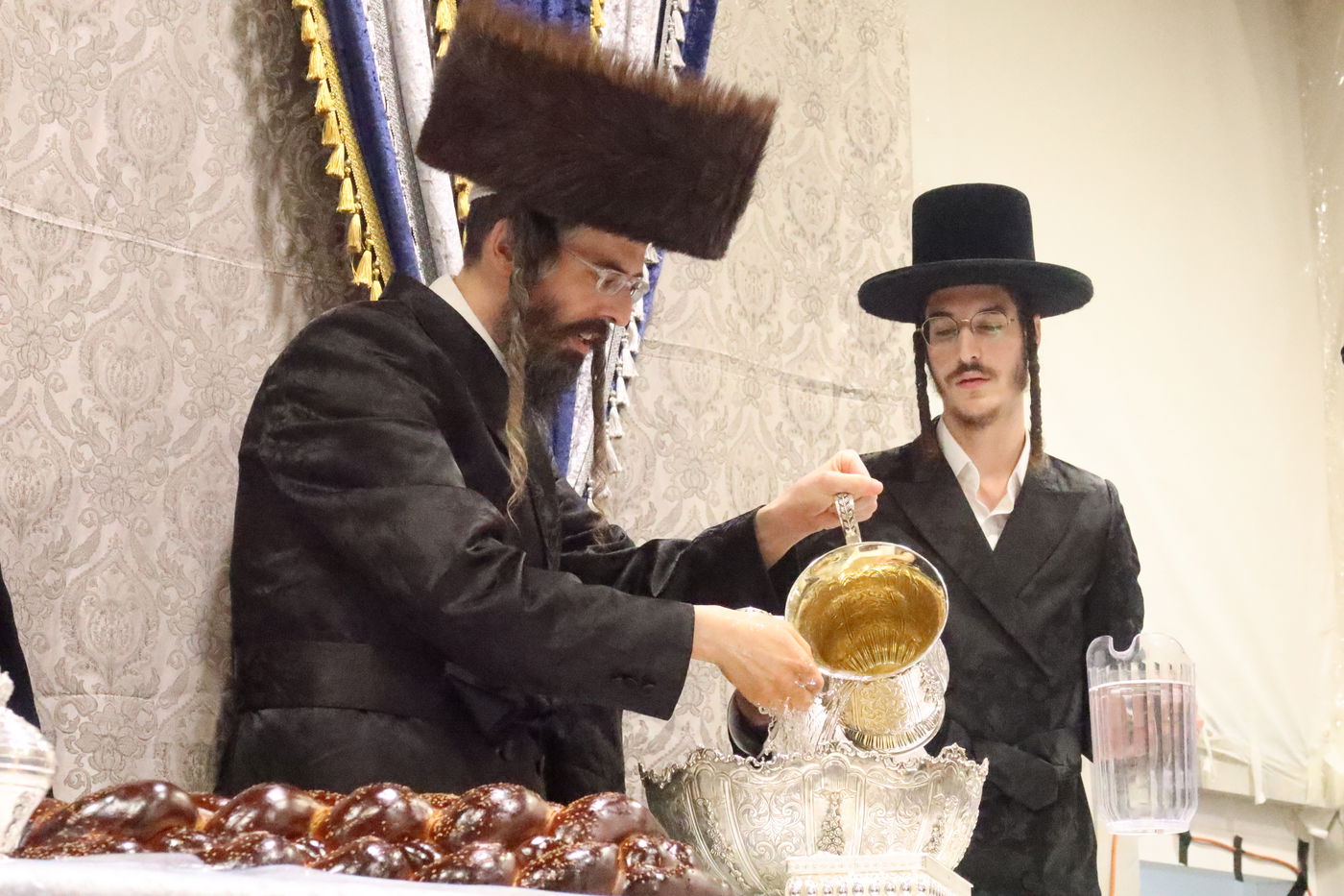 סוכות בחצה"ק זוועיהל