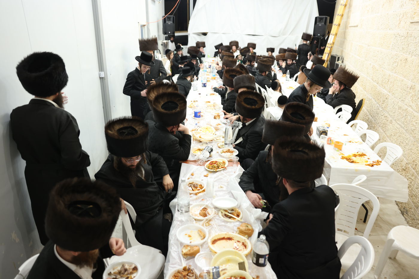 סוכות בחצר ספינקא בית שמש