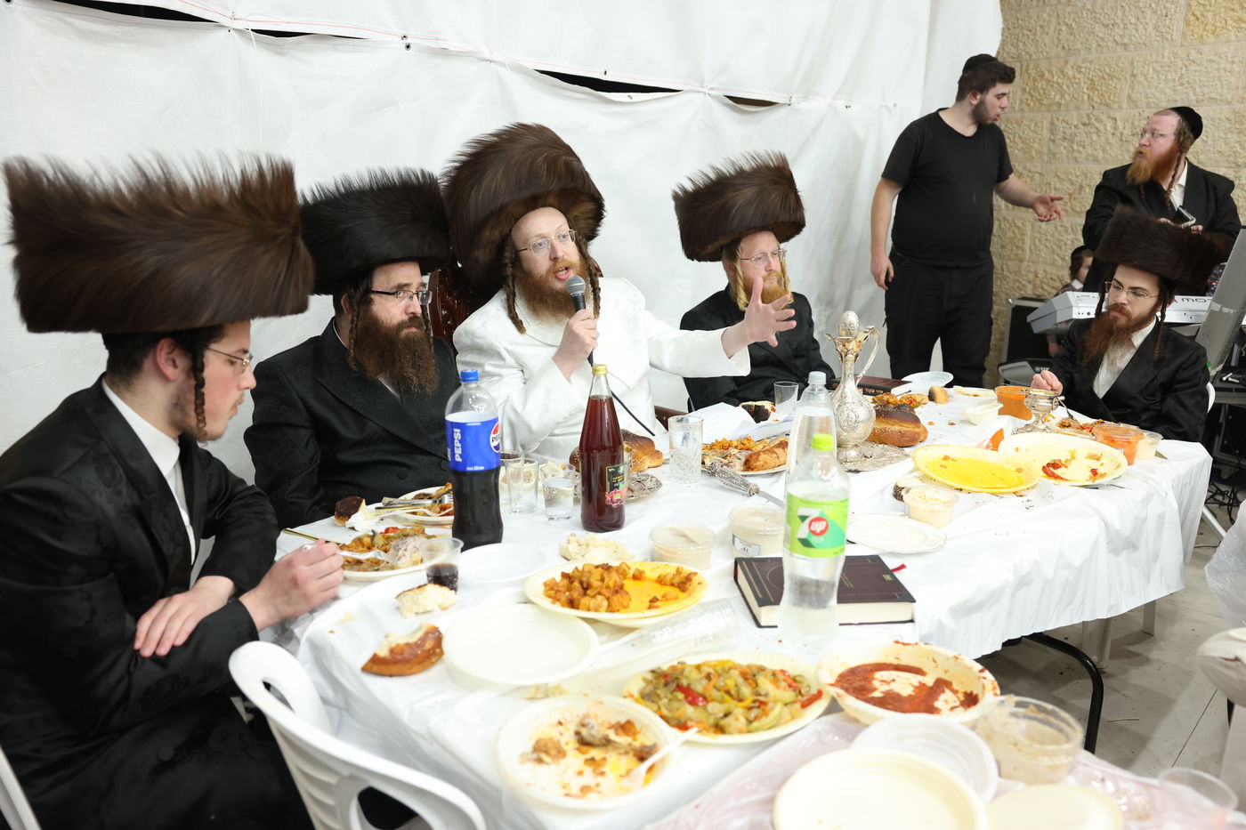 סוכות בחצר ספינקא בית שמש