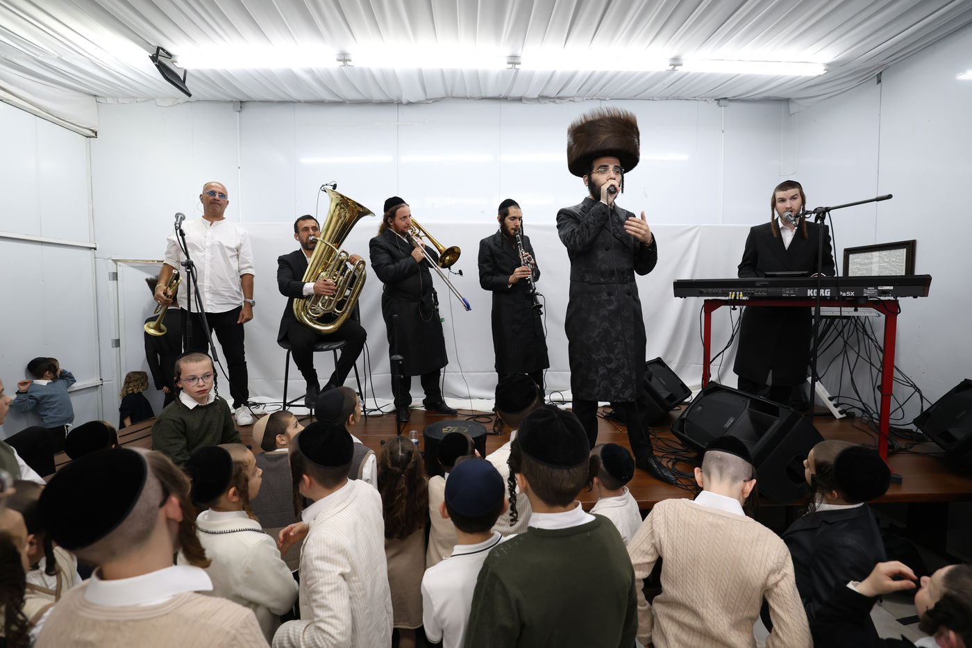 סוכות בחצר ספינקא בית שמש