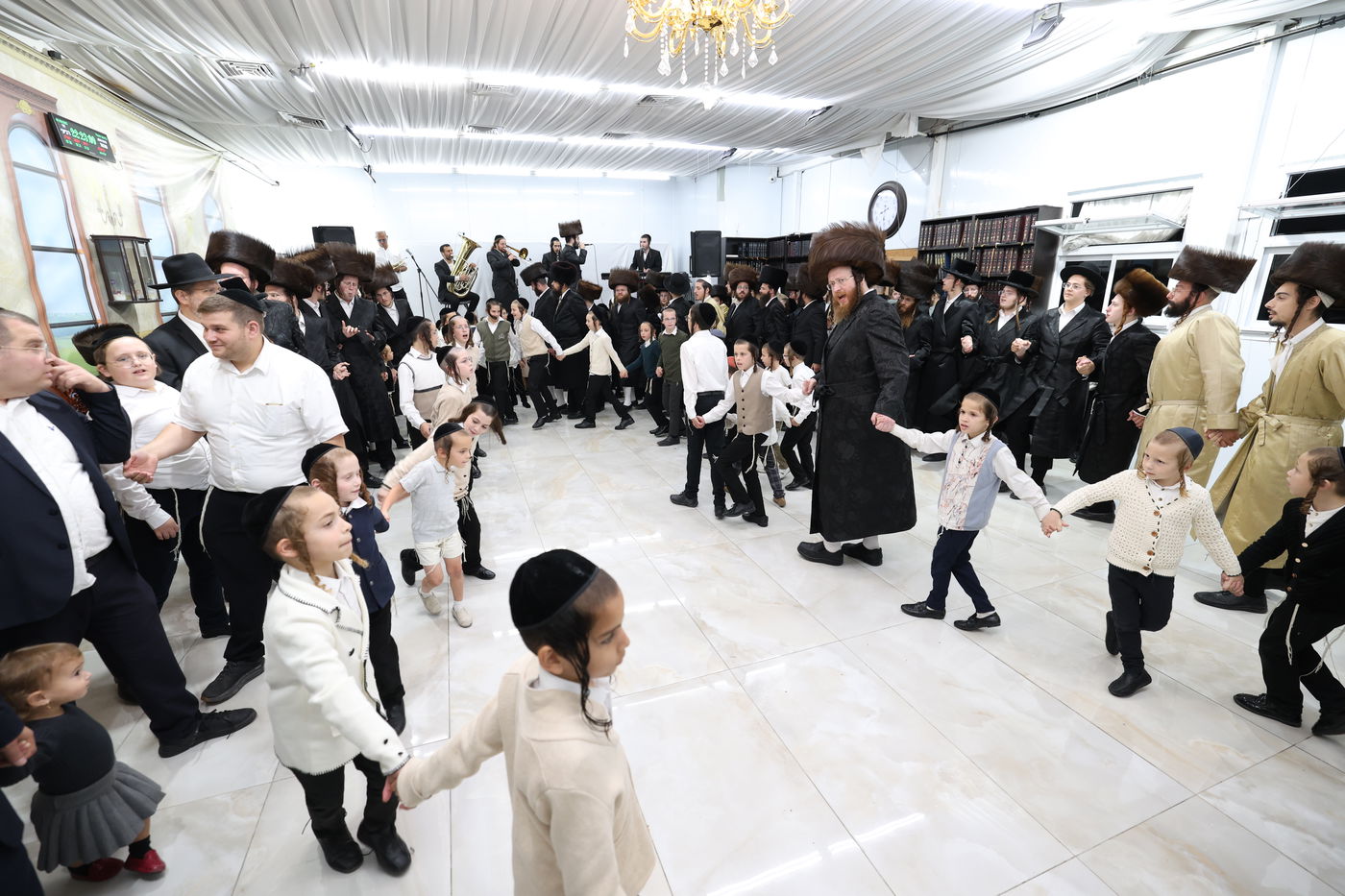 סוכות בחצר ספינקא בית שמש