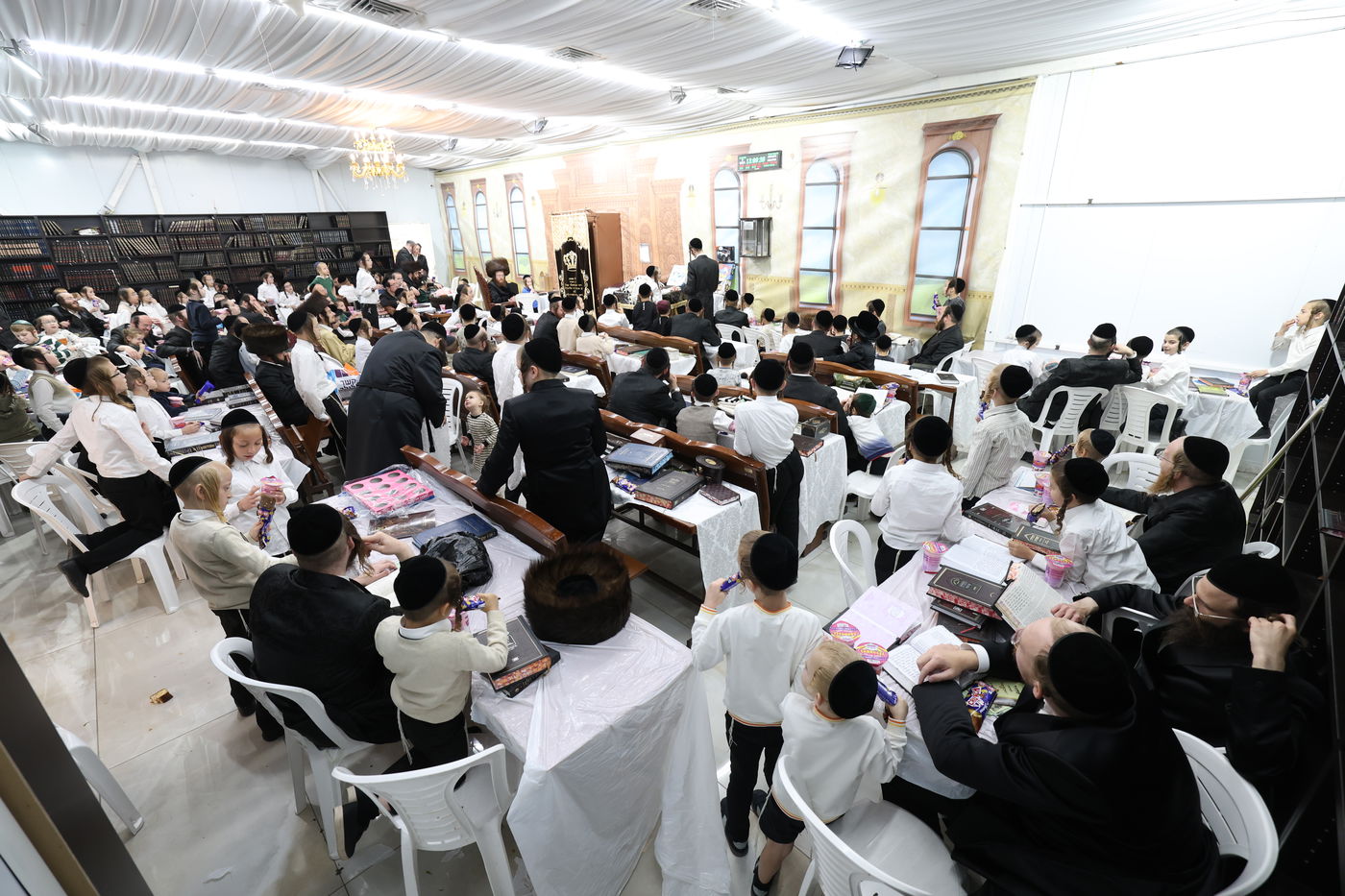 סוכות בחצר ספינקא בית שמש