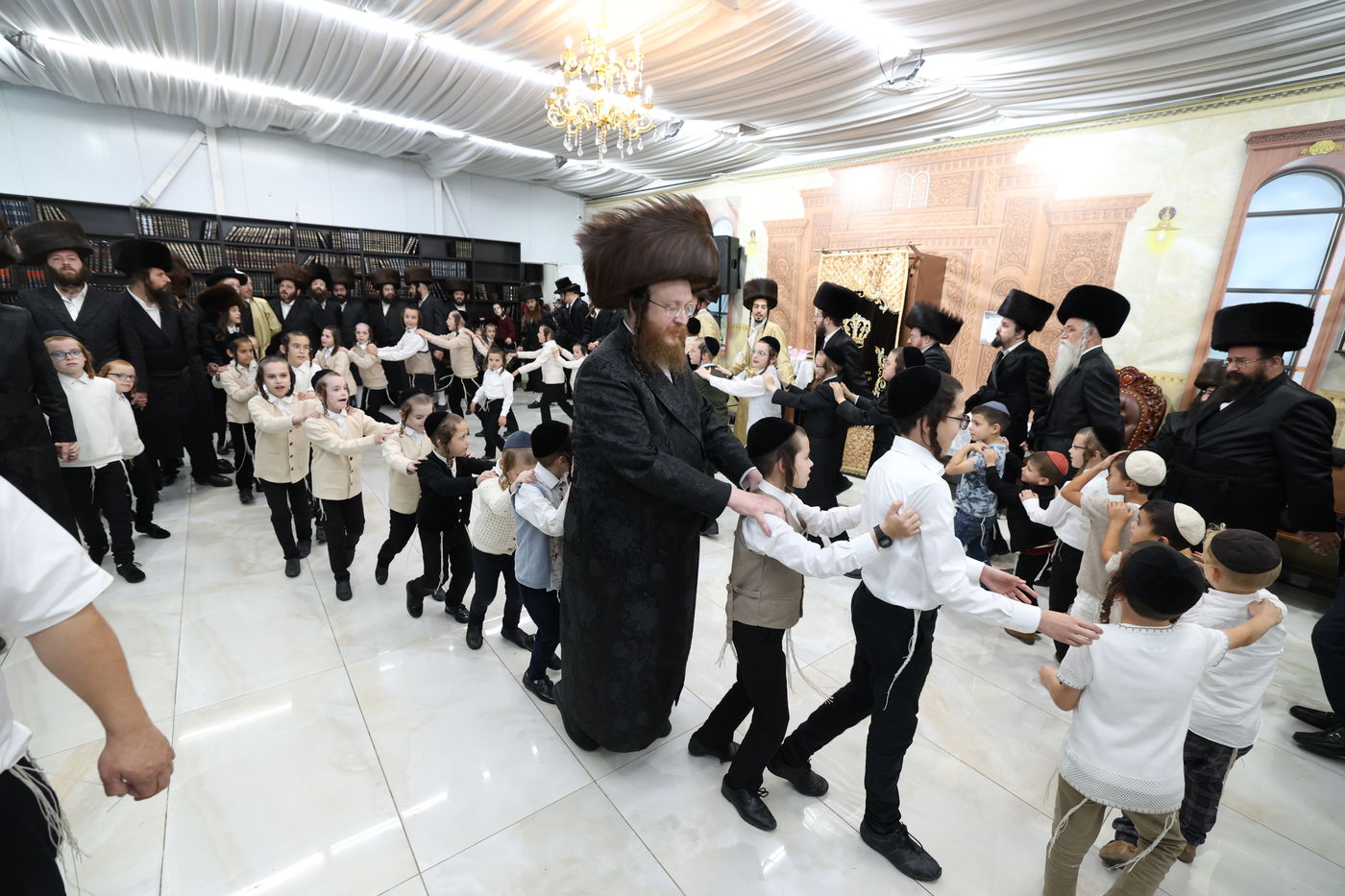 סוכות בחצר ספינקא בית שמש