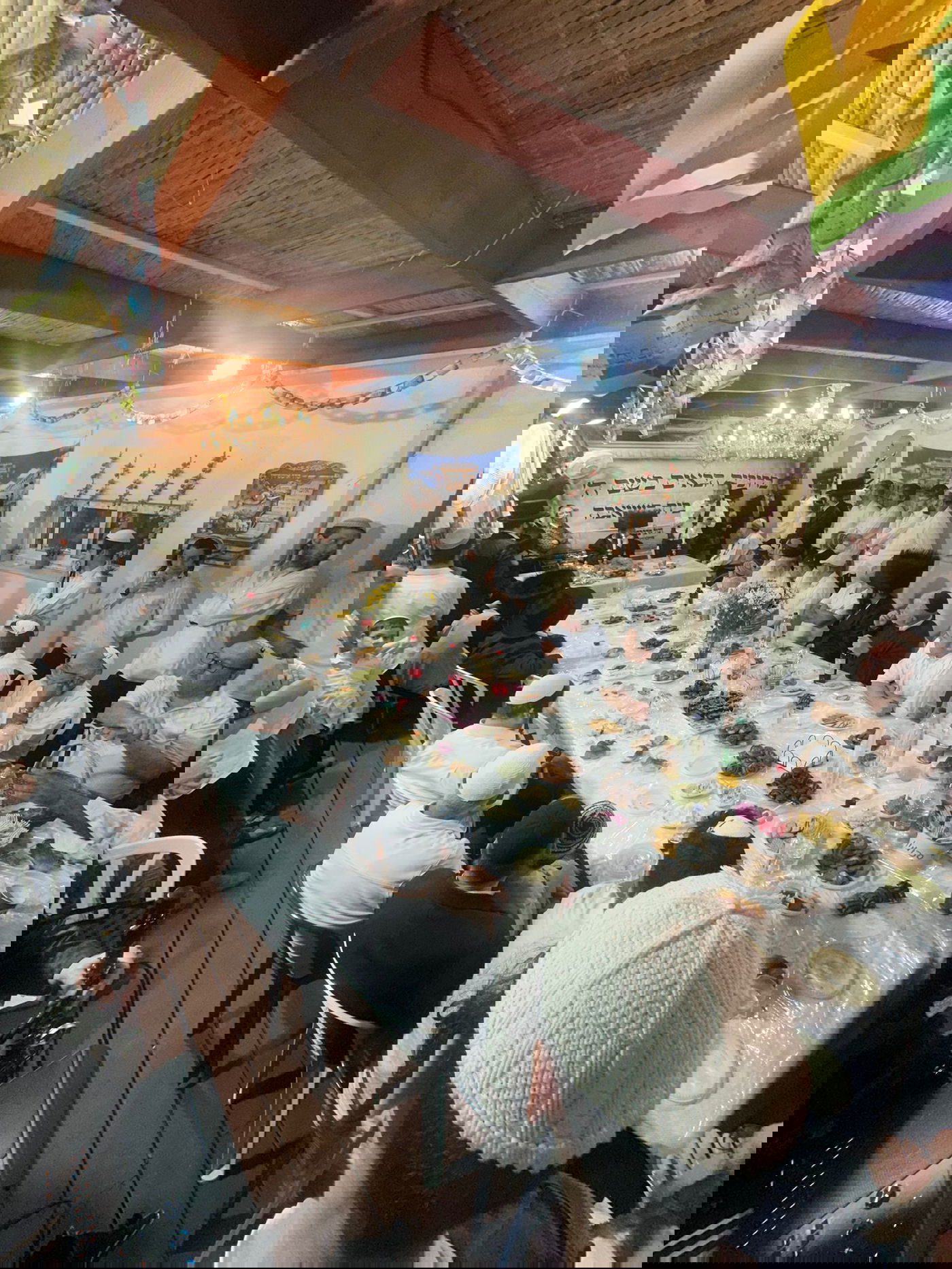 ירח האיתנים בחצה"ק קאליב