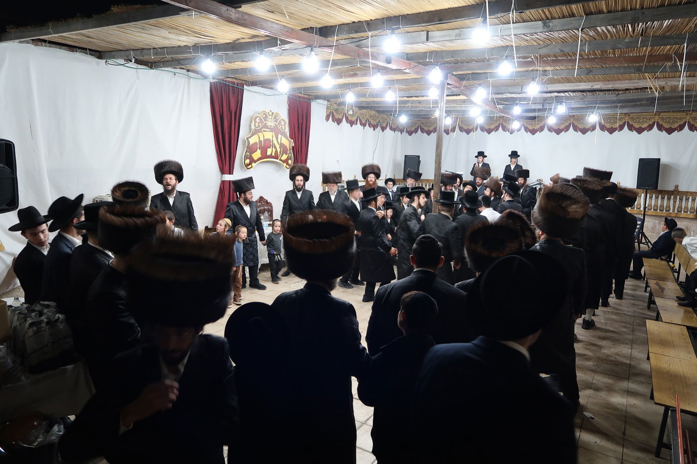 ירח האיתנים בחצה"ק קאליב