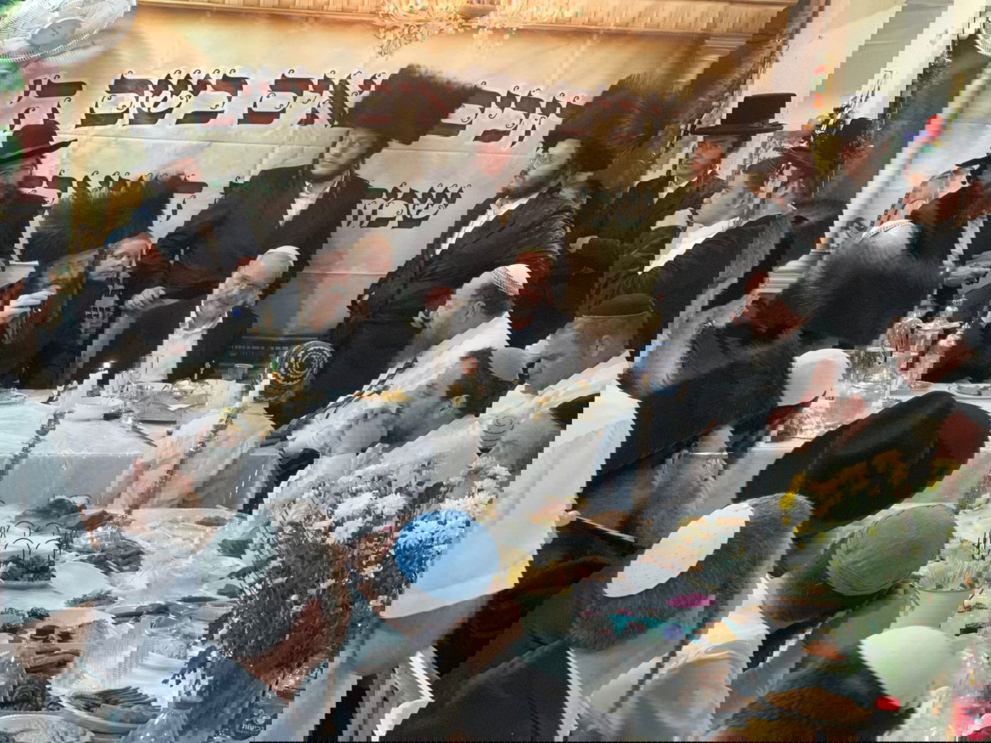 ירח האיתנים בחצה"ק קאליב