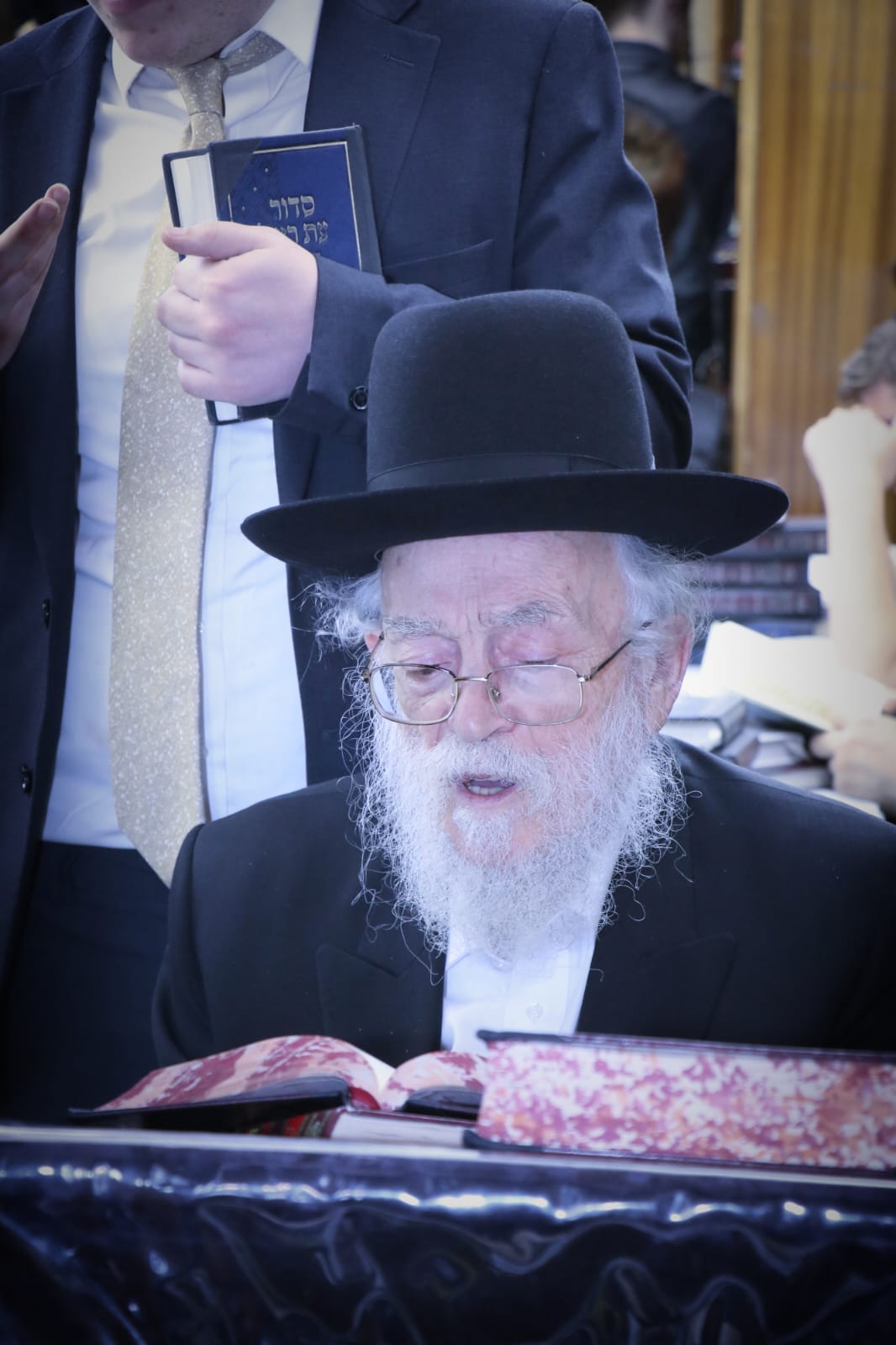 הגרב''ד אלישיב בביקור היסטורי בצפת ובמירון