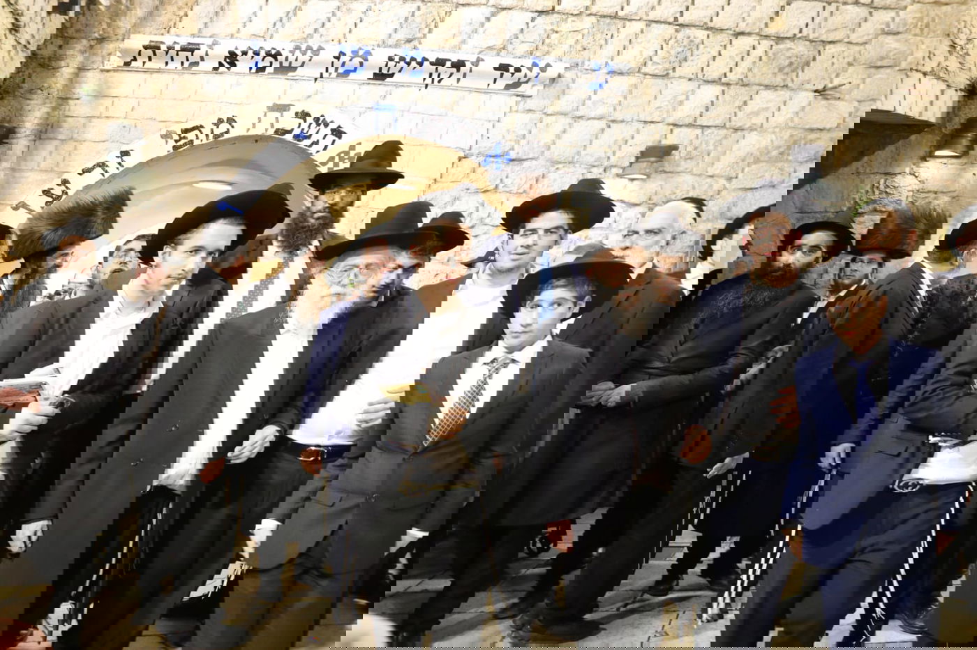 הגרב''ד אלישיב בביקור היסטורי בצפת ובמירון