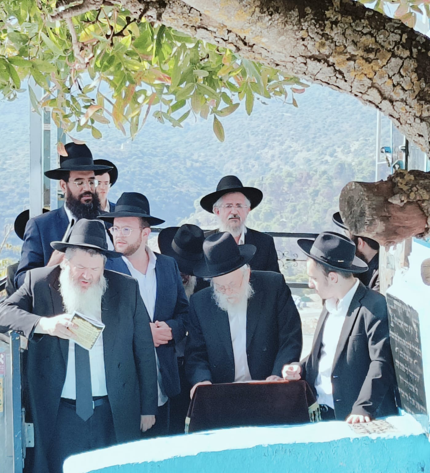 הגרב''ד אלישיב בביקור היסטורי בצפת ובמירון