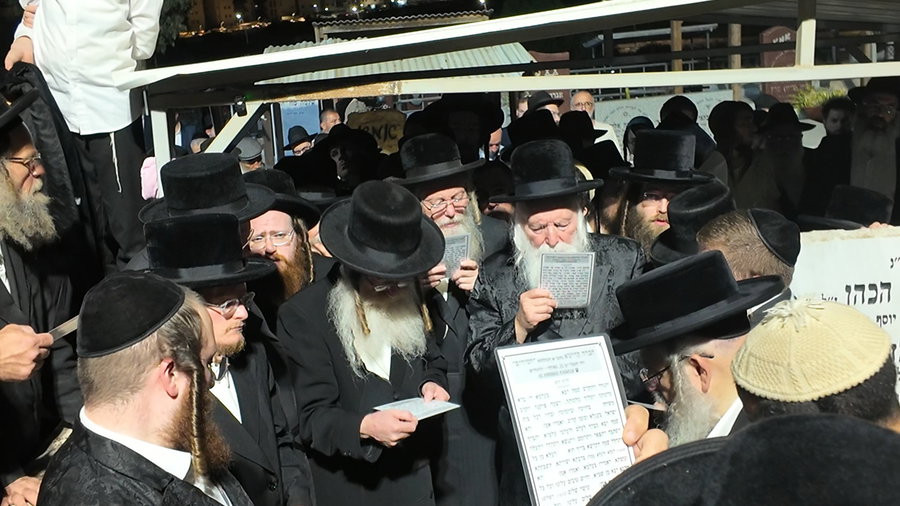 מסע הלווית הרה"ג רבי מנחם בן ציון גרוסמן זצ"ל
