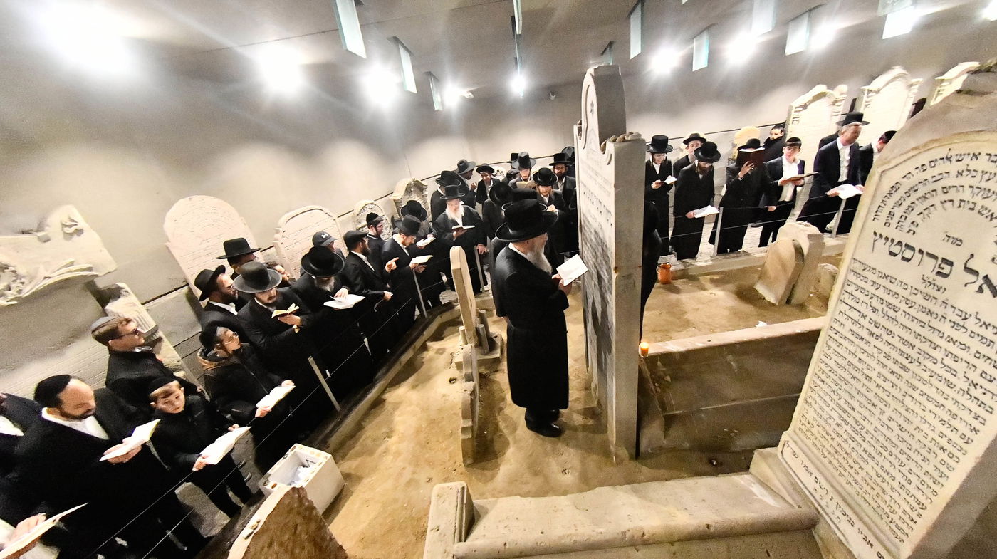 הילולת מרן ה'חתם סופר' זי"ע בעיר פרעשבורג