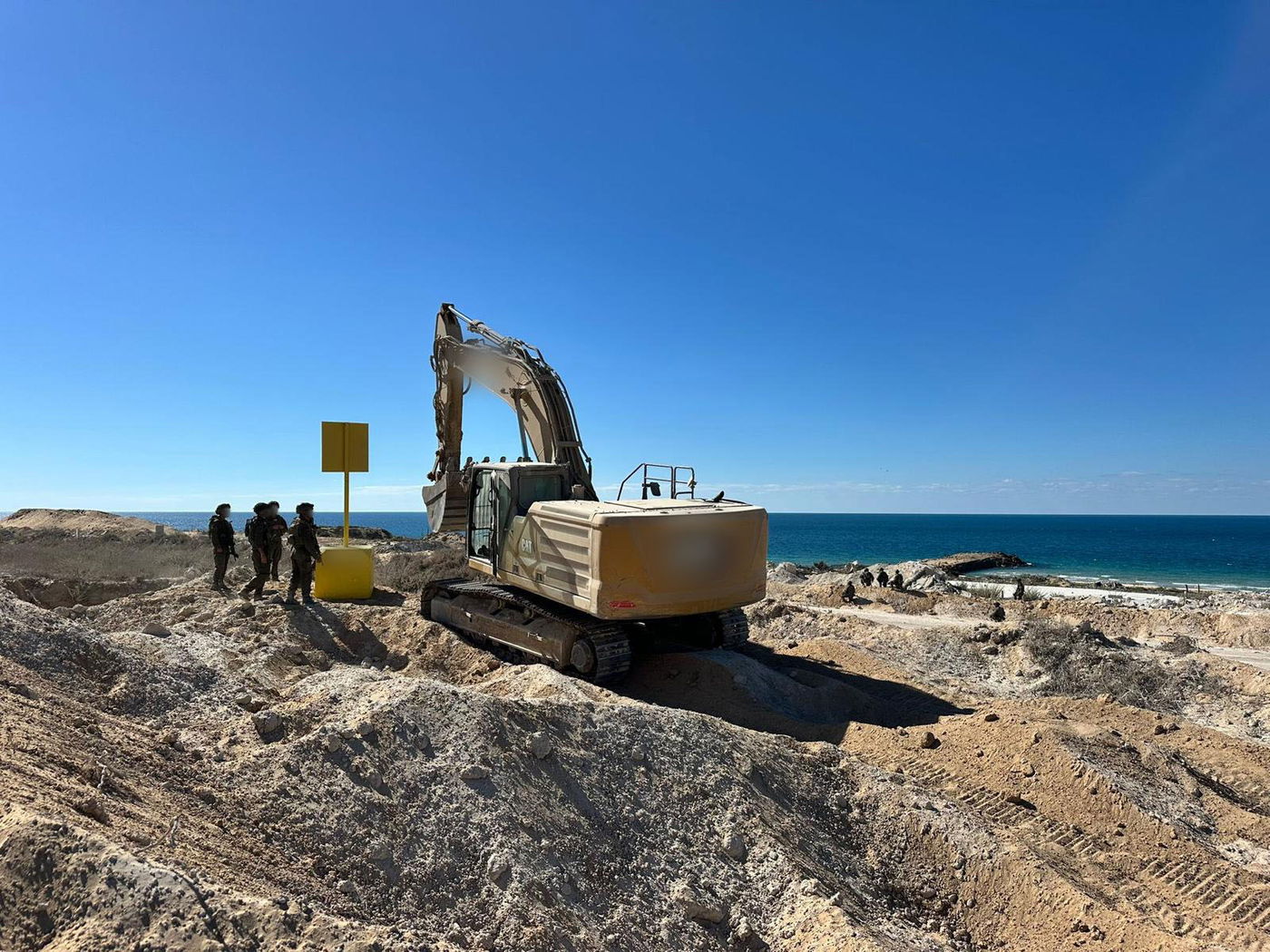 כוחות צה"ל מסמנים את הקו הצהוב ברצועת עזה