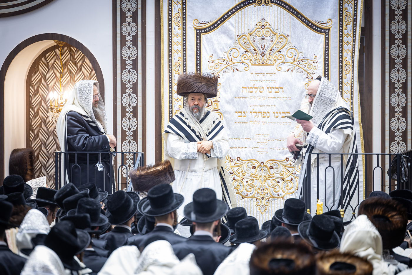 חג הסוכות ושמחת תורה בחצה"ק באבוב 45