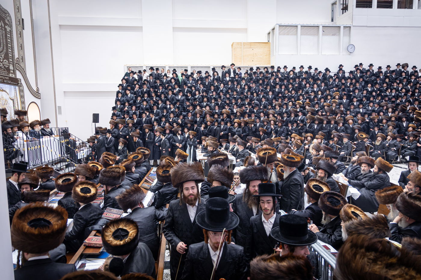 חג הסוכות ושמחת תורה בחצה"ק באבוב 45