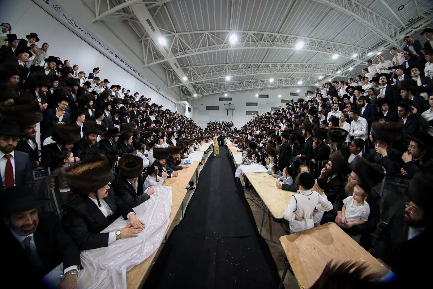 הרה"צ רבי אלימלך בידרמן בהכנה להושענא רבה