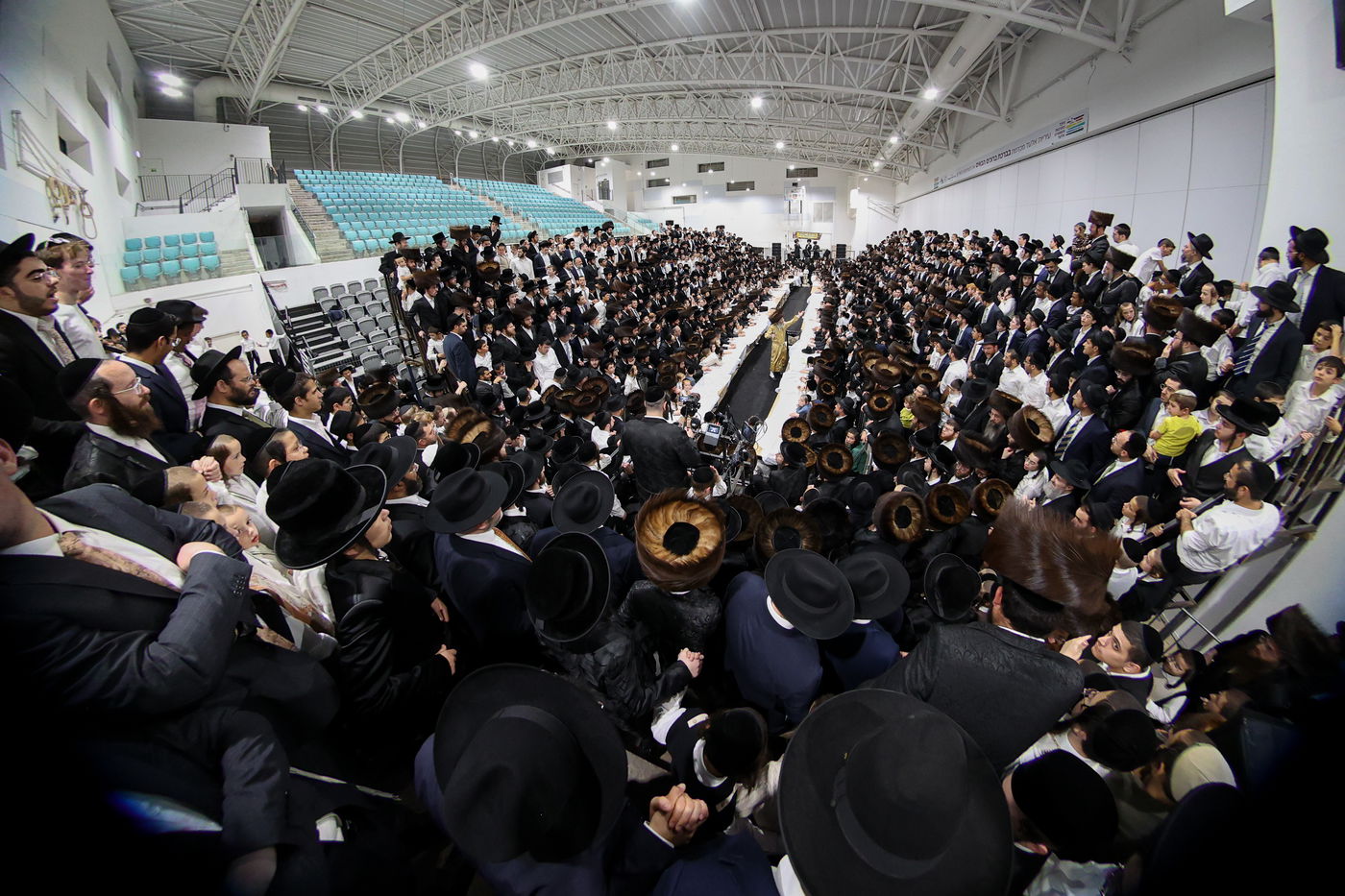 הרה"צ רבי אלימלך בידרמן בהכנה להושענא רבה