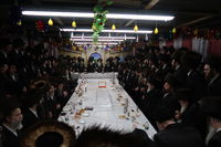 חג הסוכות ושמחת תורה בחצה"ק צאנז זוועהיל