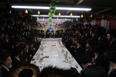 חג הסוכות ושמחת תורה בחצה"ק צאנז זוועהיל