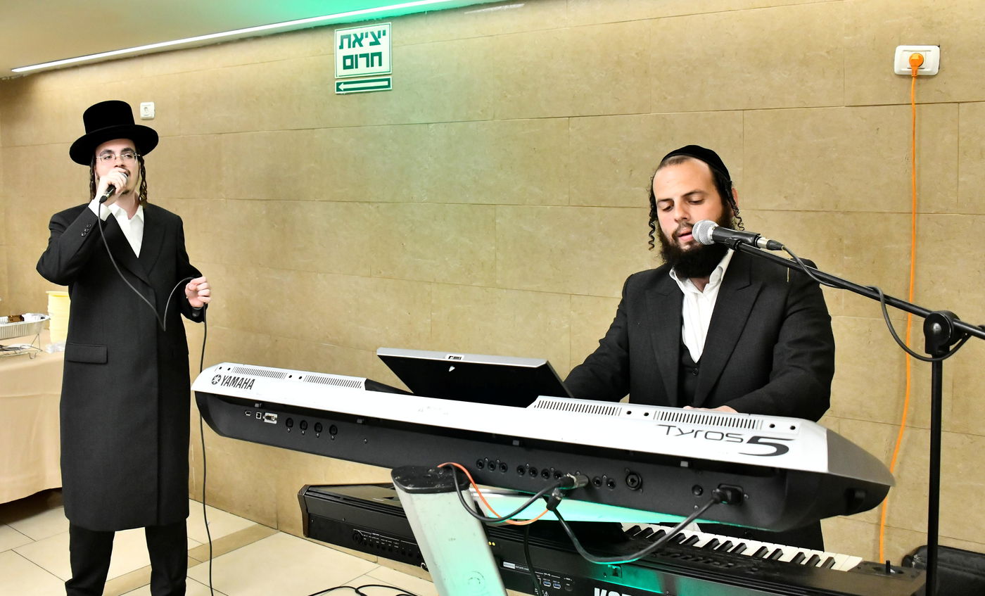 שמחת בר המצווה לבנו של גדליה סילמן, נכד הראב"ד הגר"י סילמן 