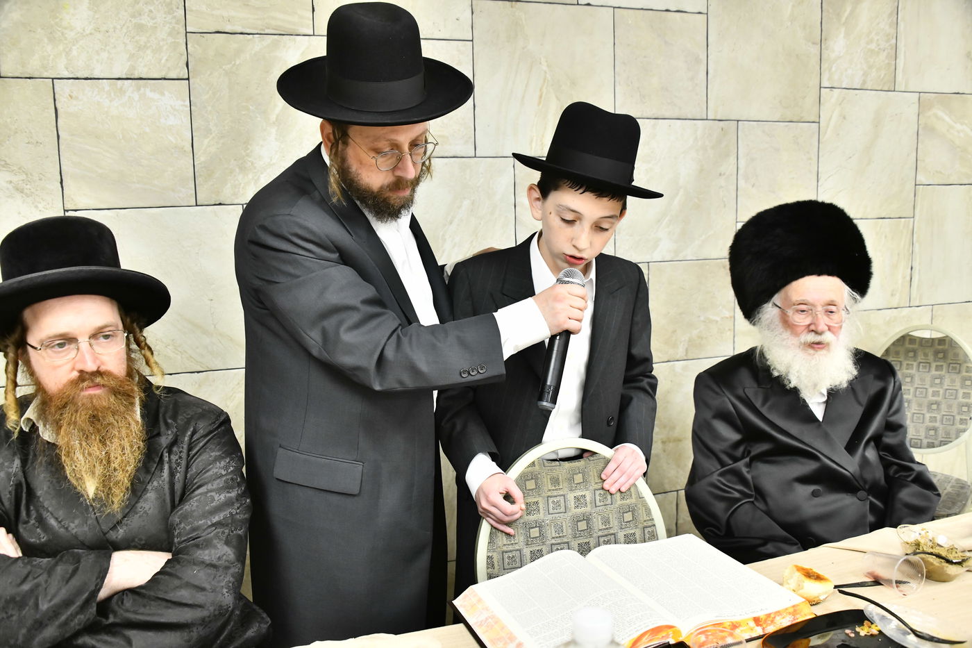 שמחת בר המצווה לבנו של גדליה סילמן, נכד הראב"ד הגר"י סילמן 