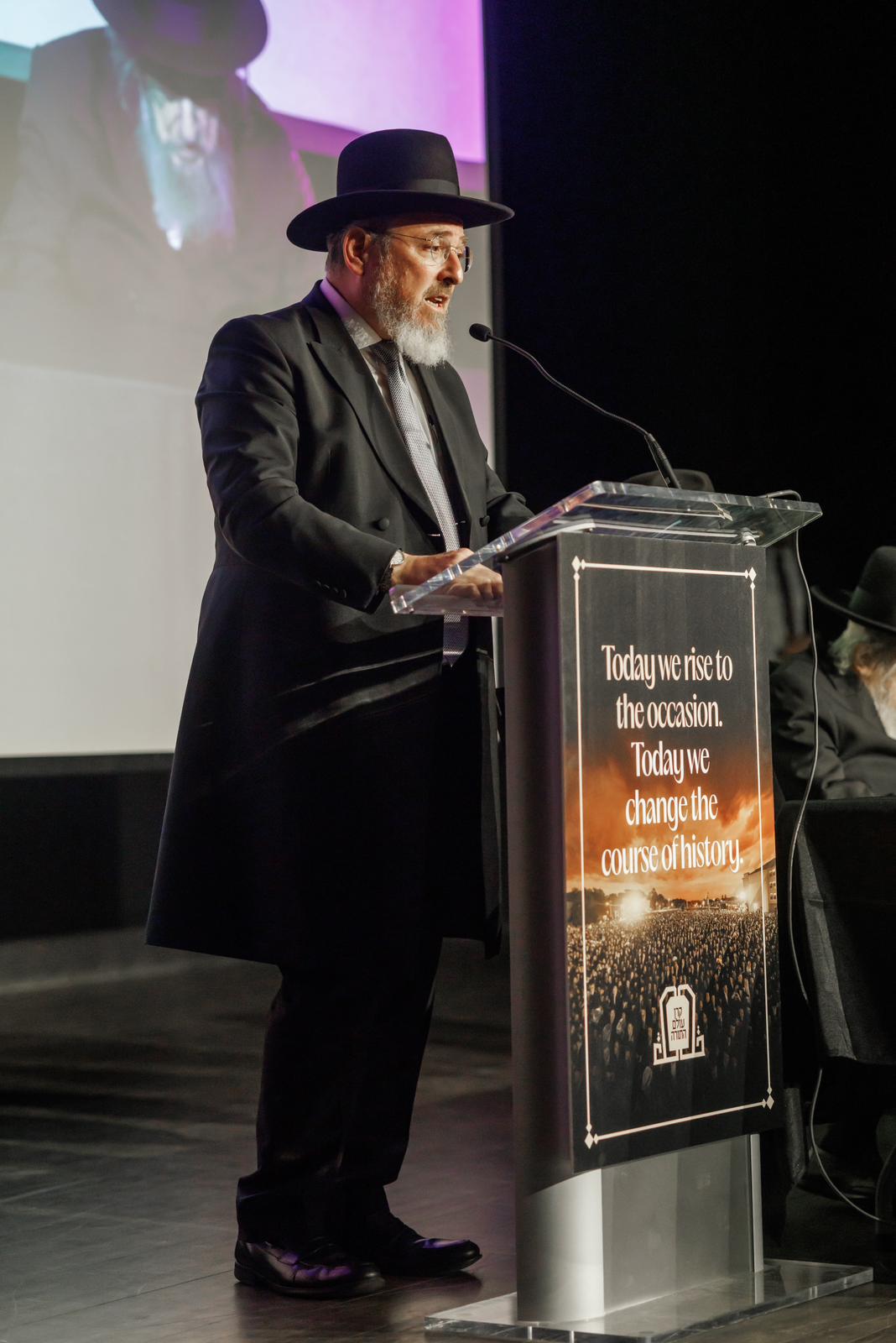 היום הראשון למסע הגר"ד לנדו בארצות הברית