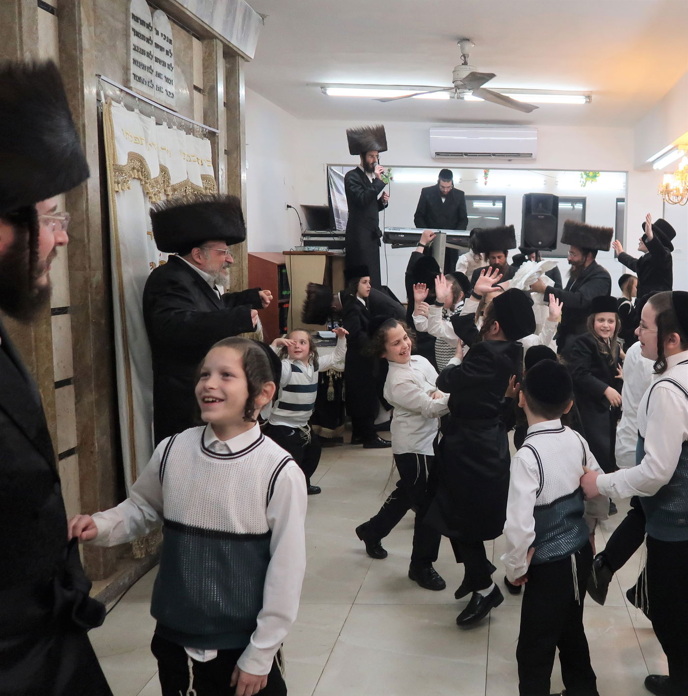 שמחת בית השואבה בחצה"ק אנטניא