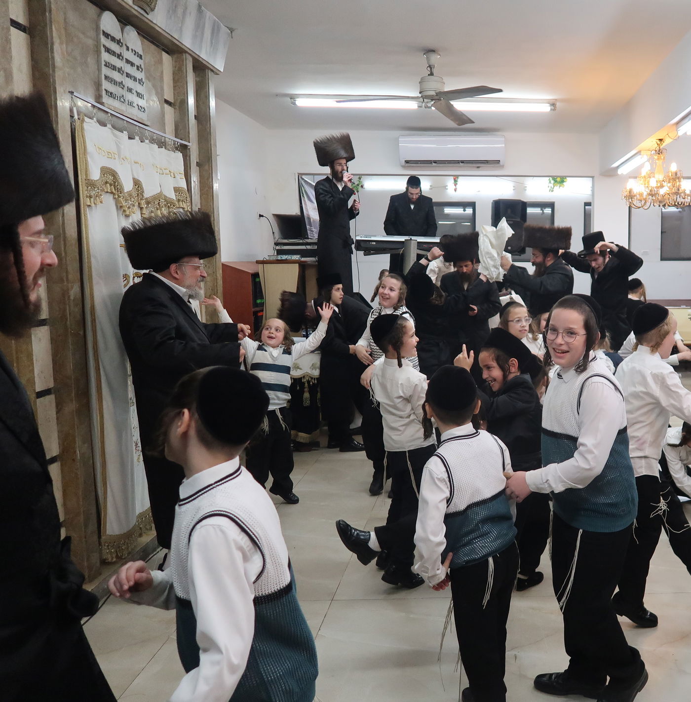 שמחת בית השואבה בחצה"ק אנטניא