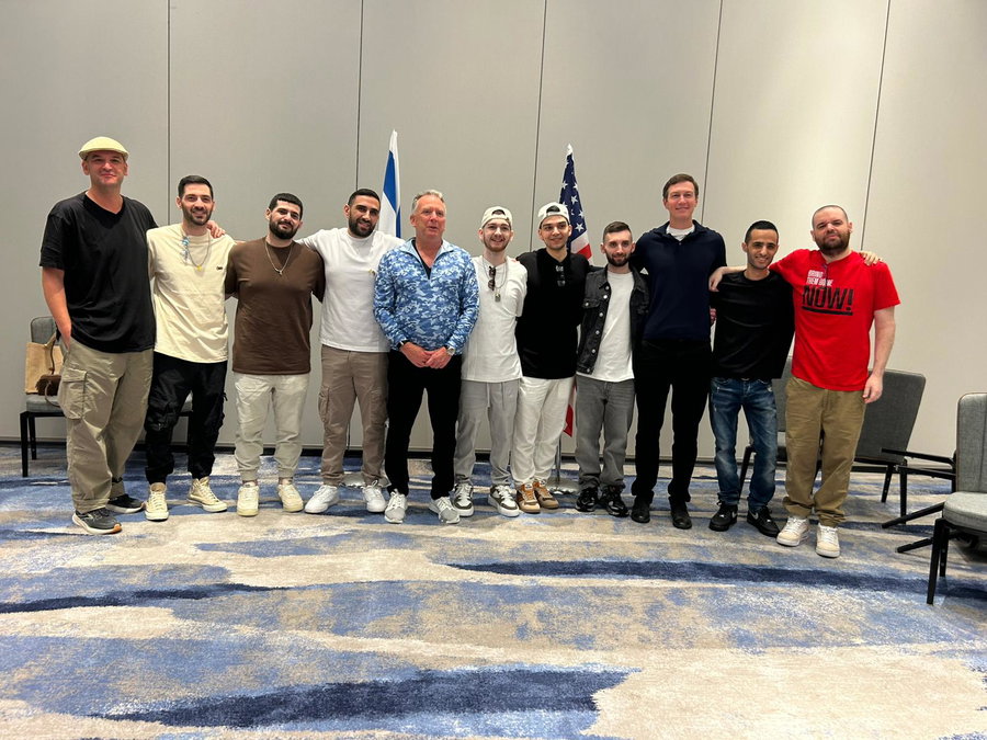 שורדי שבי נפגשו עם וויטקוף וקושנר: "לא לוותר עד שיוחזרו כל החטופים"