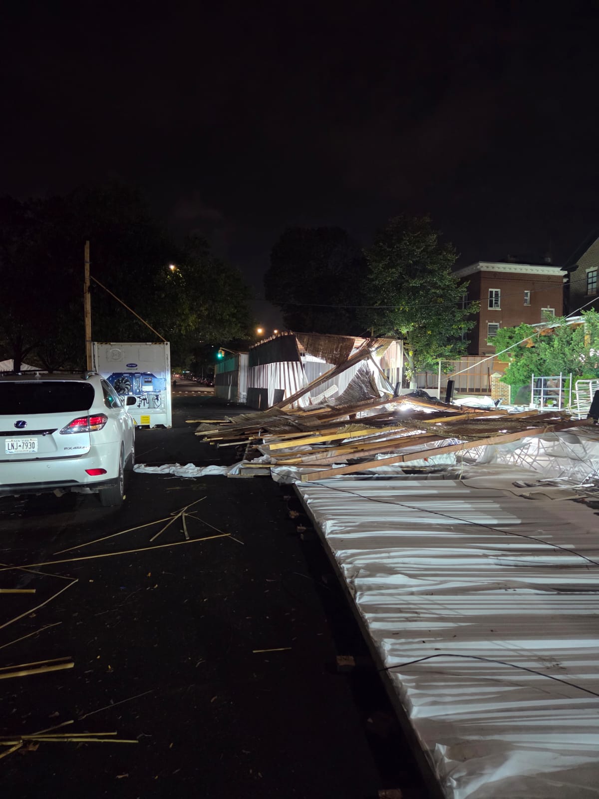 "קרה פה נס": המתחם הענק בשכונה החרדית קרס באמצע הלילה