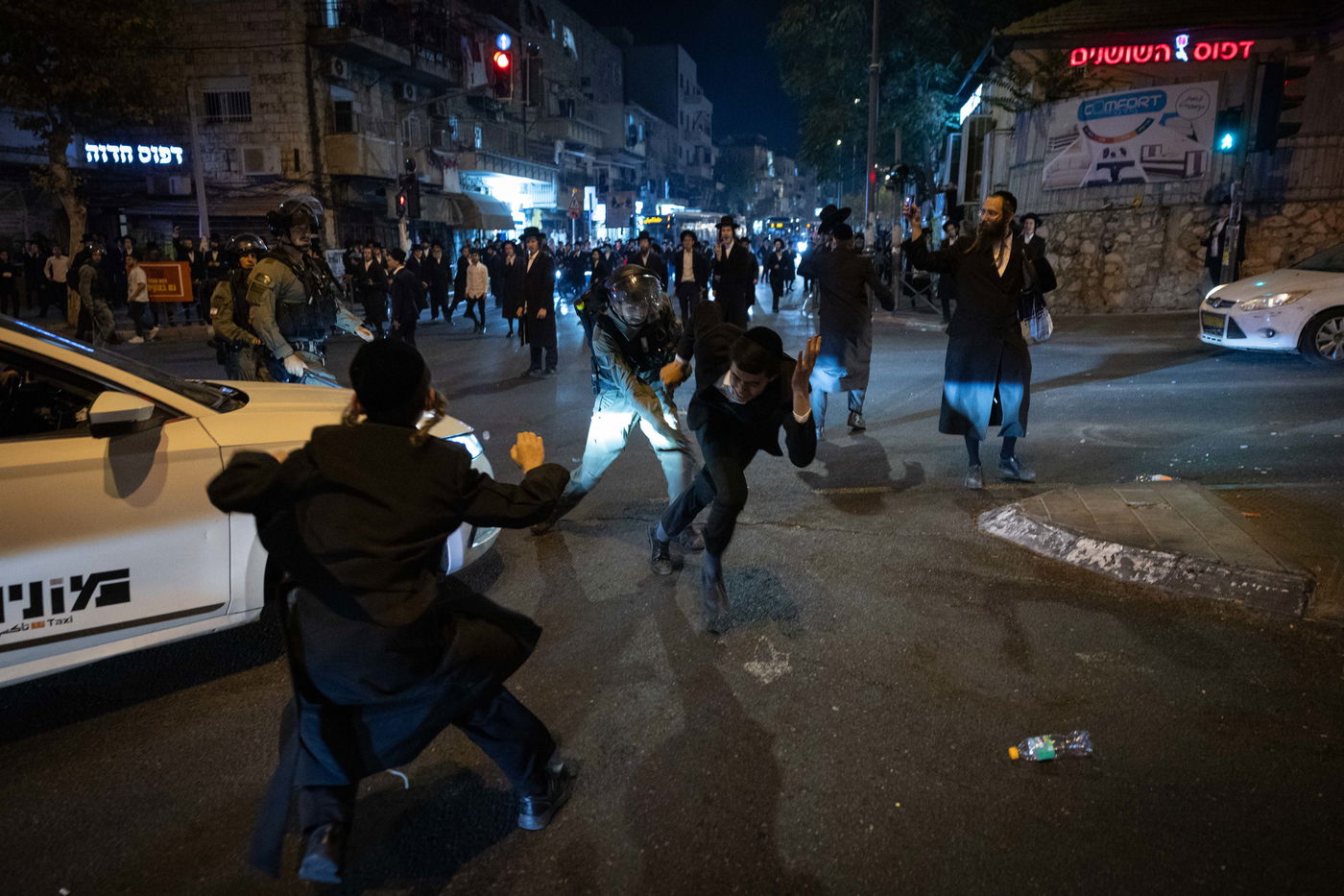 מחאה נגד גזירת הגיוס בראשות האדמו"ר ממשכנות הרועים