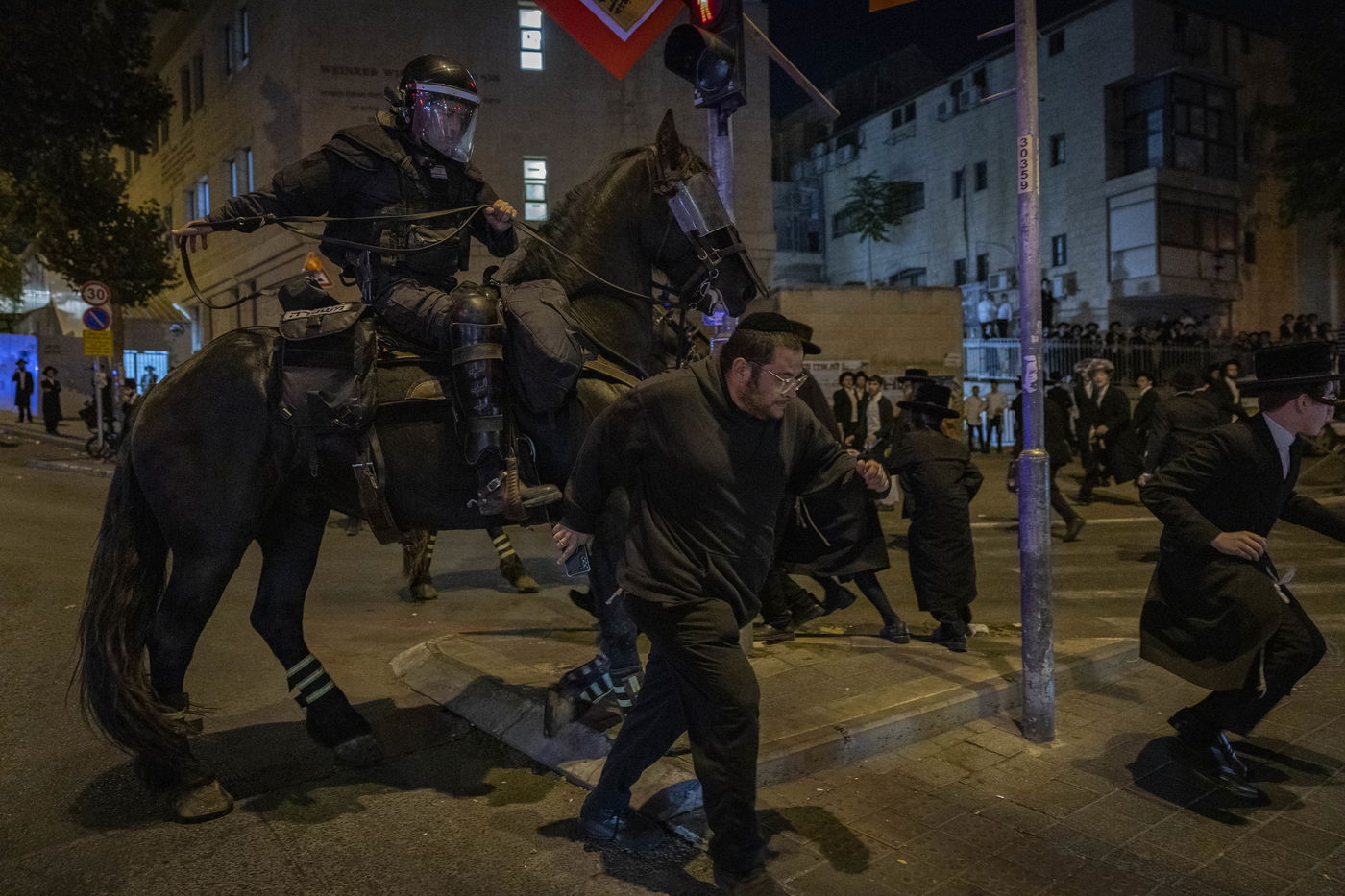מחאה נגד גזירת הגיוס בראשות האדמו"ר ממשכנות הרועים