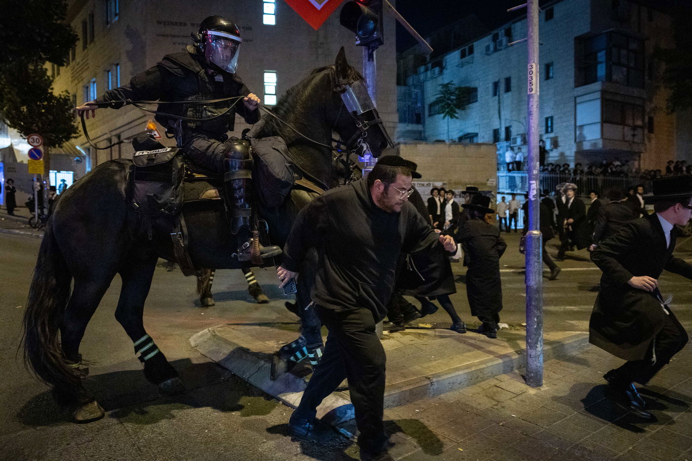 מחאה נגד גזירת הגיוס בראשות האדמו"ר ממשכנות הרועים