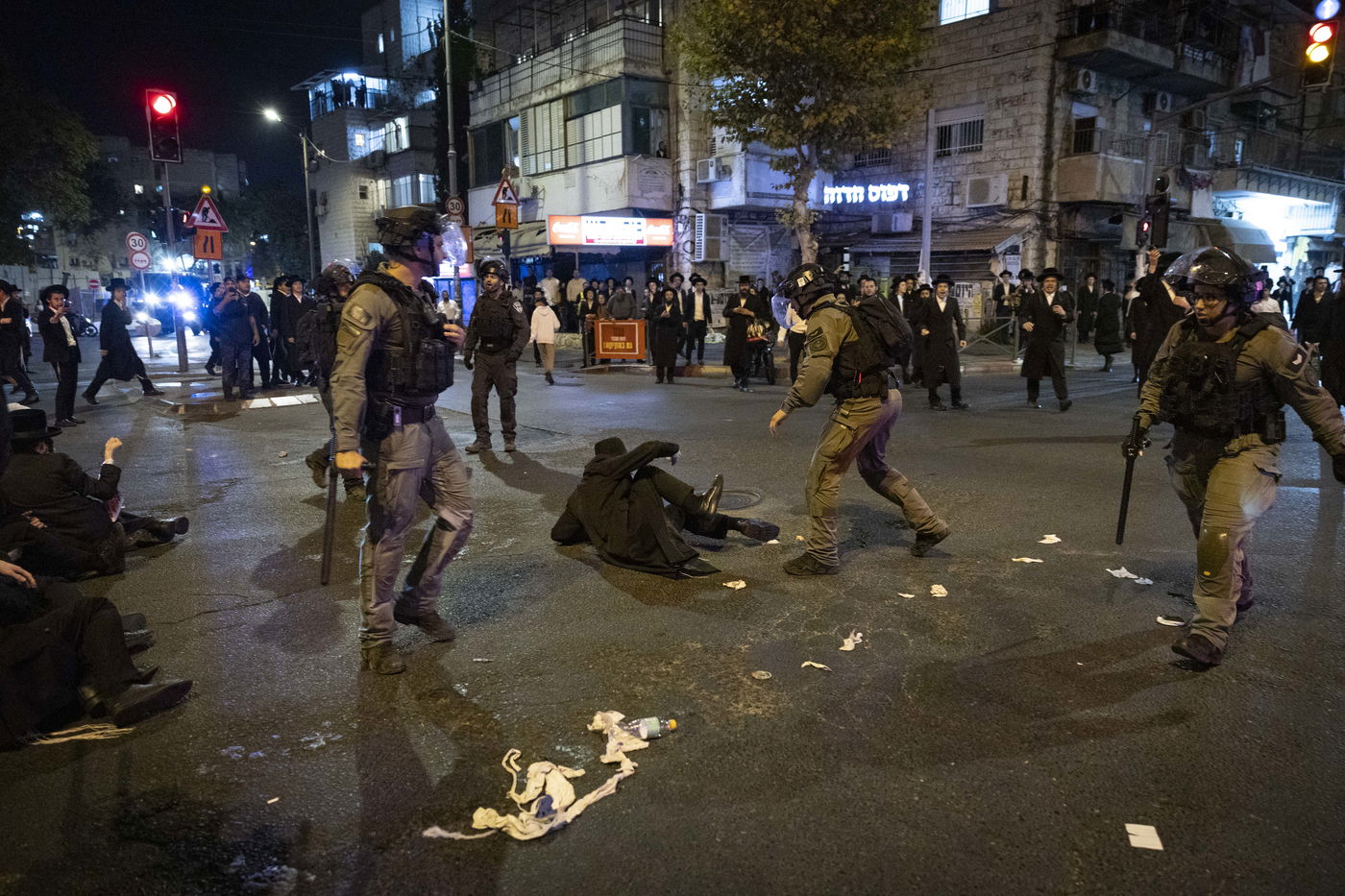 מחאה נגד גזירת הגיוס בראשות האדמו"ר ממשכנות הרועים