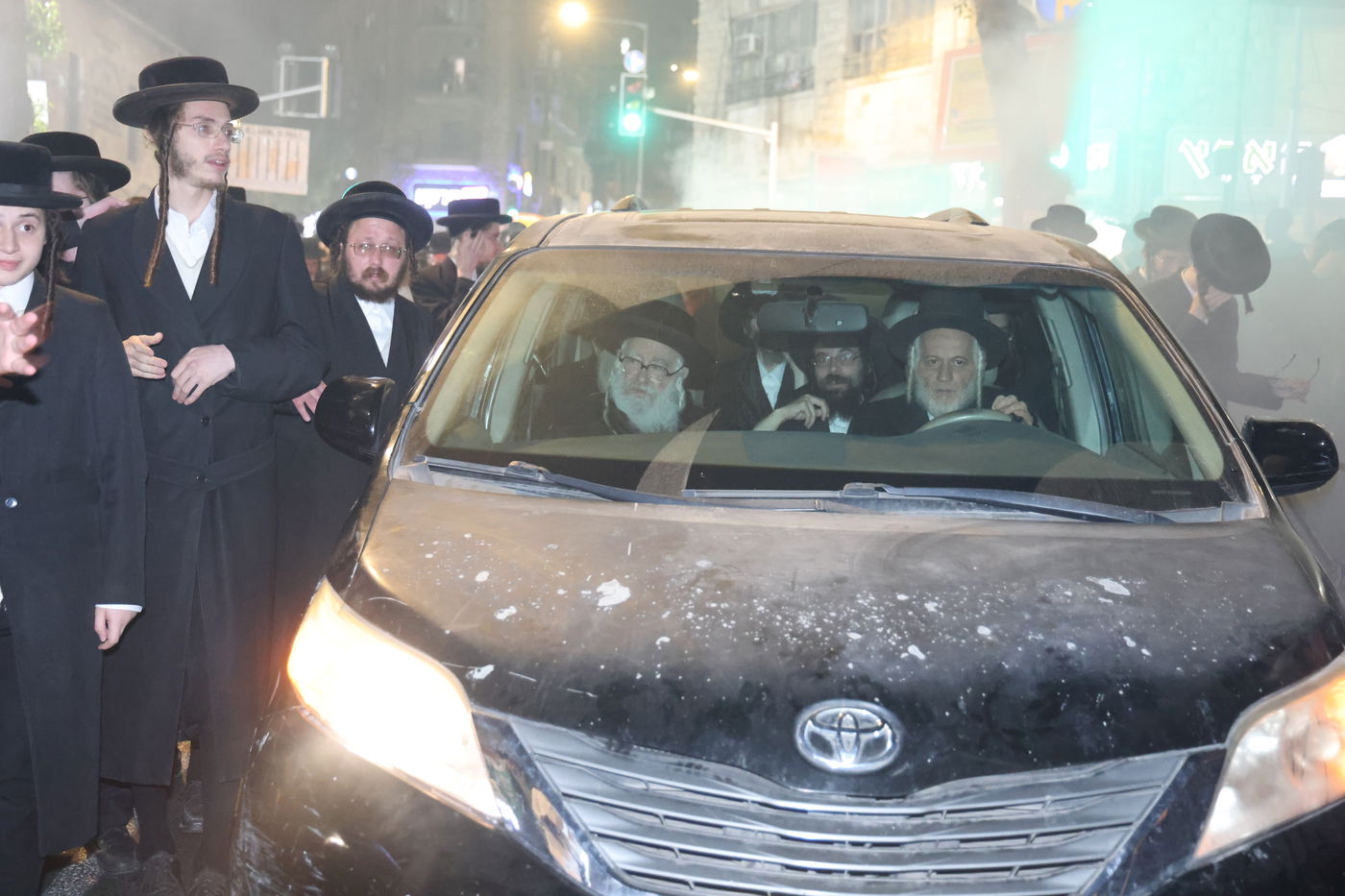 מחאה נגד גזירת הגיוס בראשות האדמו"ר ממשכנות הרועים