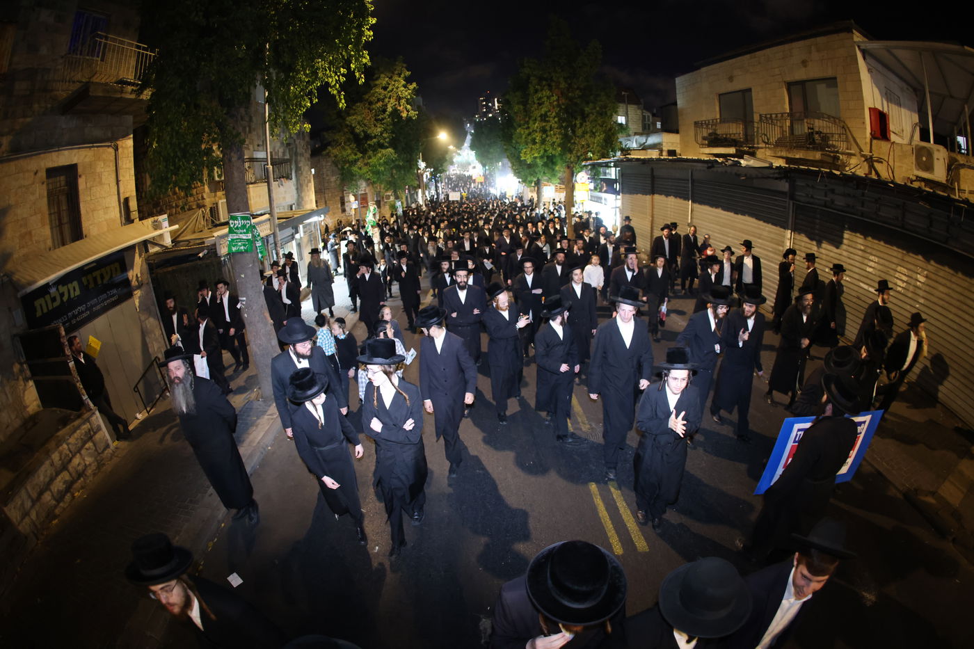 מחאה נגד גזירת הגיוס בראשות האדמו"ר ממשכנות הרועים