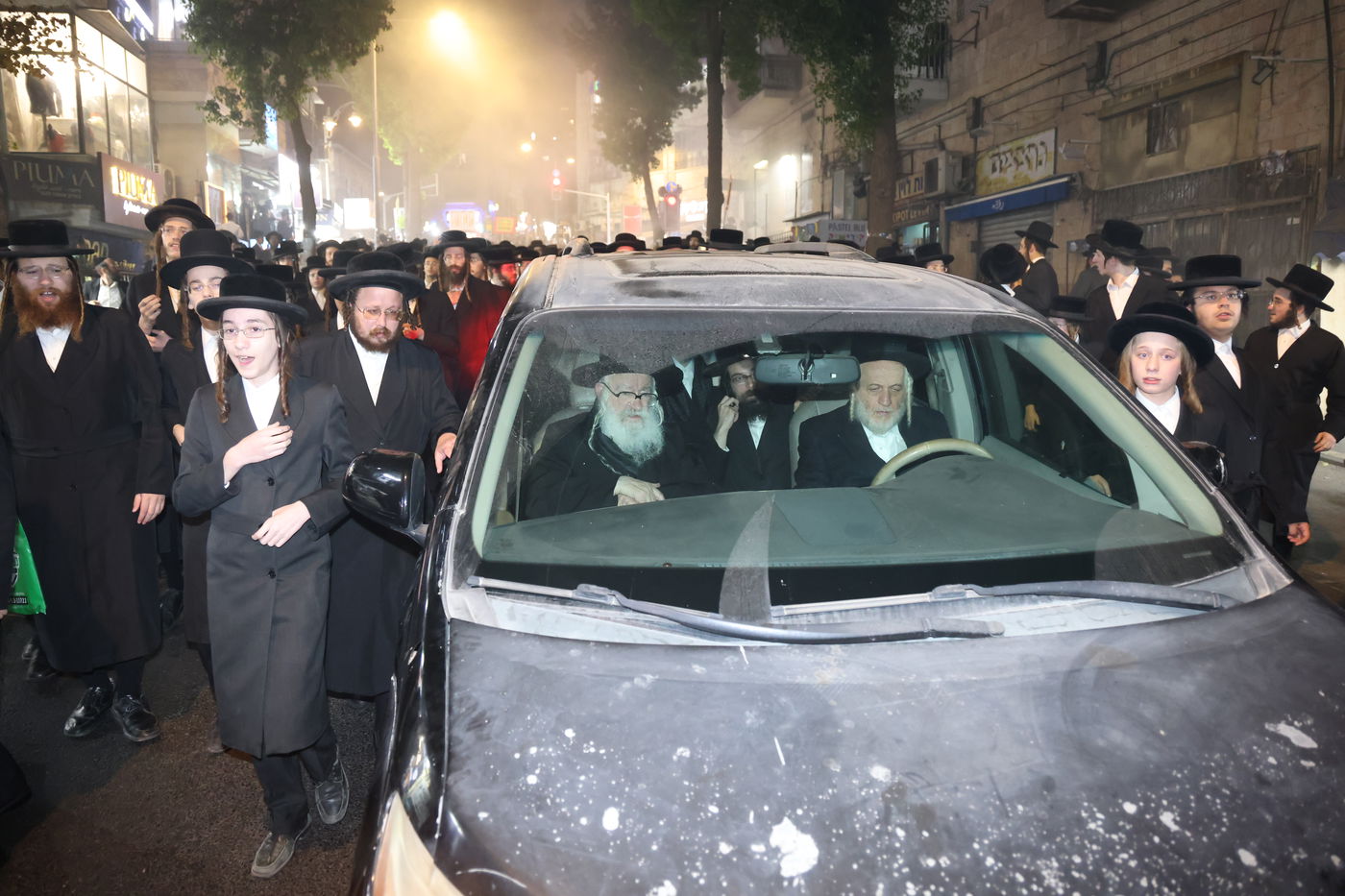 מחאה נגד גזירת הגיוס בראשות האדמו"ר ממשכנות הרועים