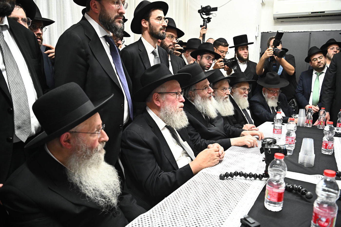 כינוס גדולי הדור בבני ברק