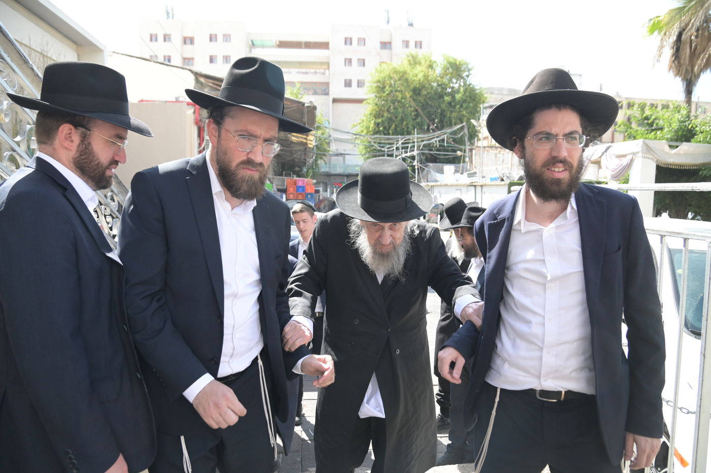 ועידת חינוך בבני ברק בראשות גדולי ישראל