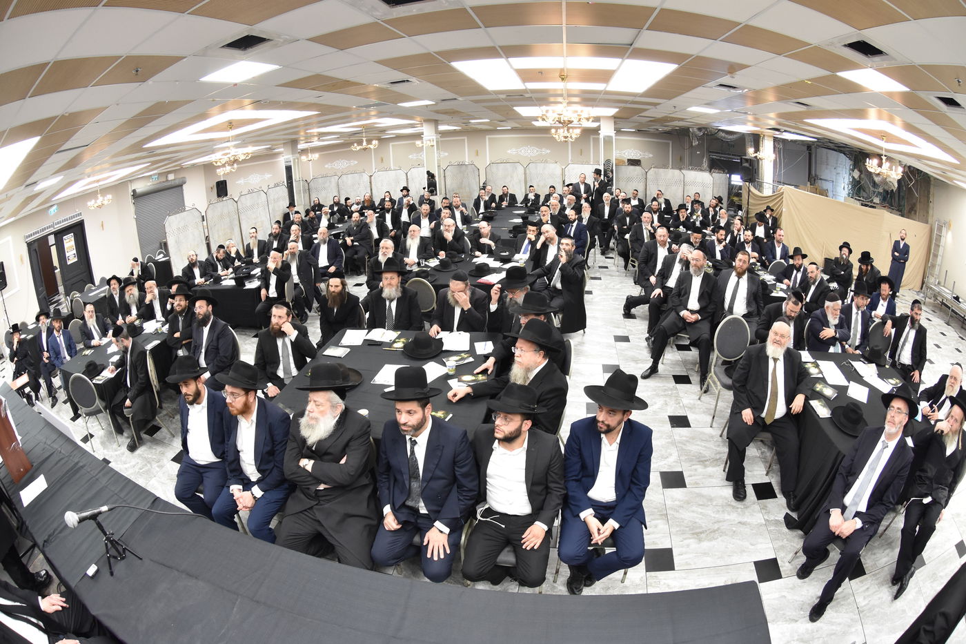 ועידת חינוך בבני ברק בראשות גדולי ישראל