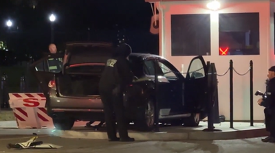 הרכב שהתנגש בבית הלבן