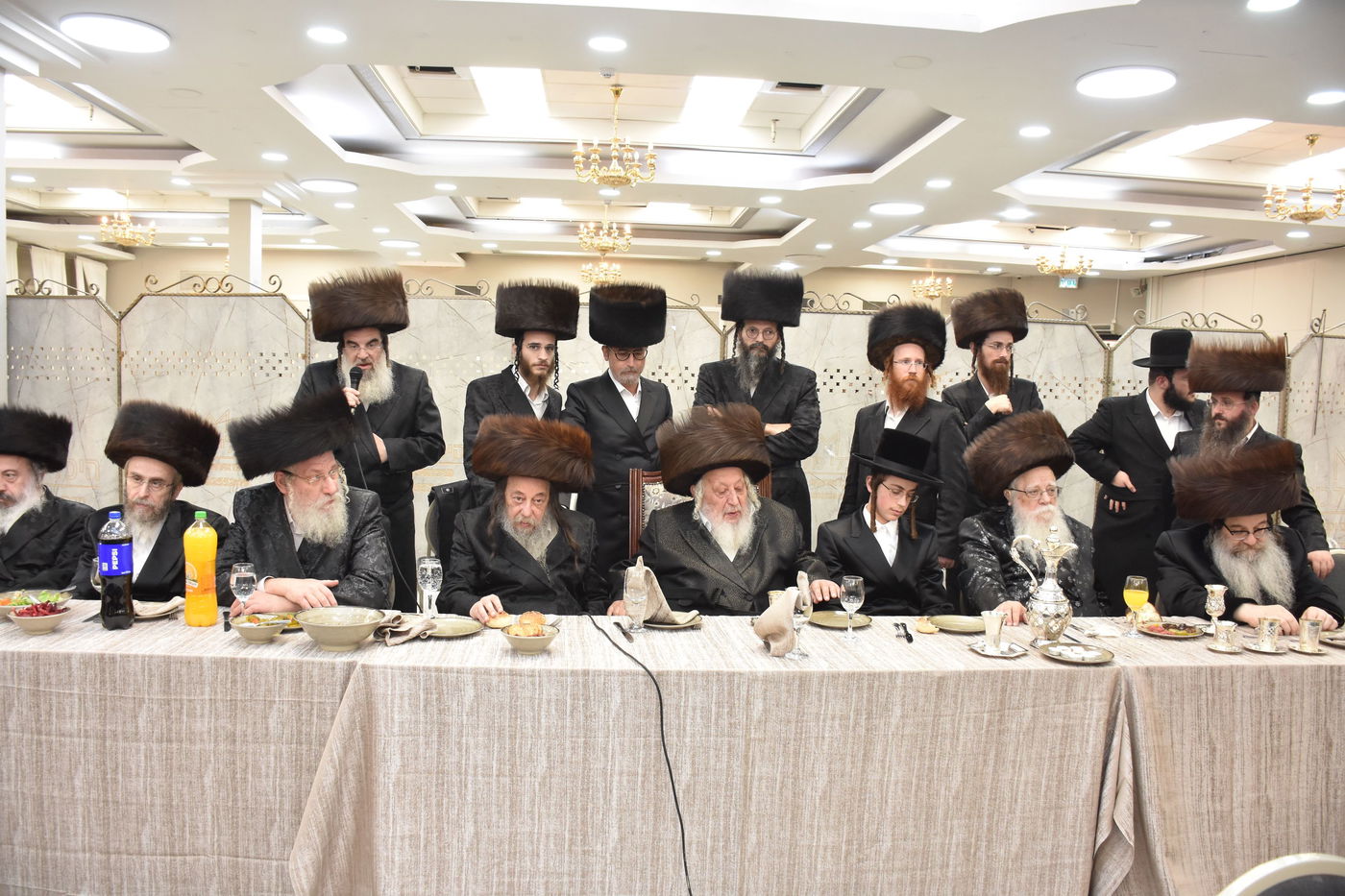 שמחת התנאים בחצרות נדבורנה - נאראל - זוועהיל - שאץ ויזניץ 