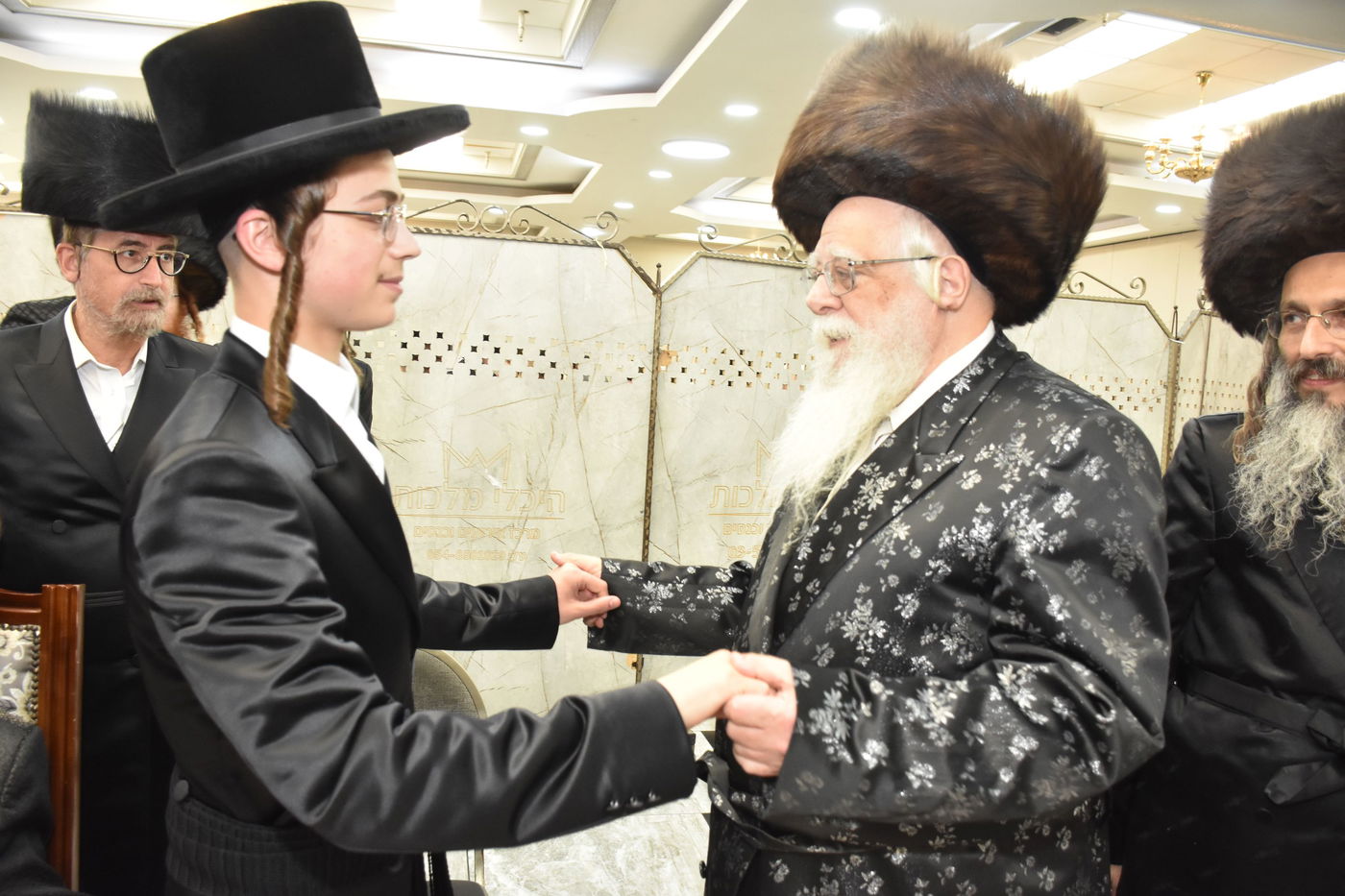 שמחת התנאים בחצרות נדבורנה - נאראל - זוועהיל - שאץ ויזניץ 