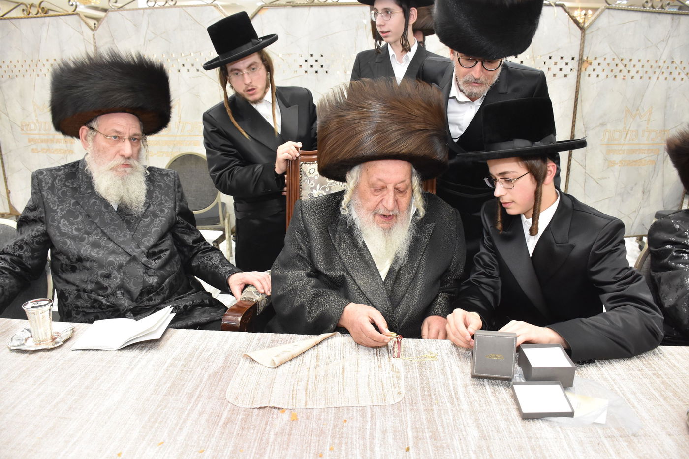 שמחת התנאים בחצרות נדבורנה - נאראל - זוועהיל - שאץ ויזניץ 